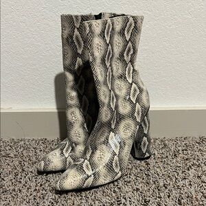 Snakeskin Patterned Women's Boots